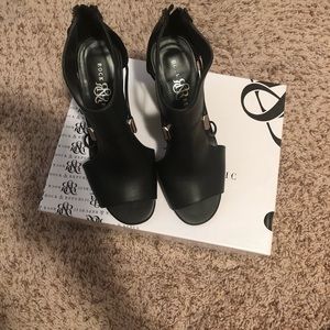 Rock & Republic Black Wedges